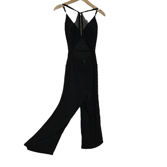Emerald Sundae S black molded cup halter neck lace‎ cut out back jumpsuit - Picture 4 of 7